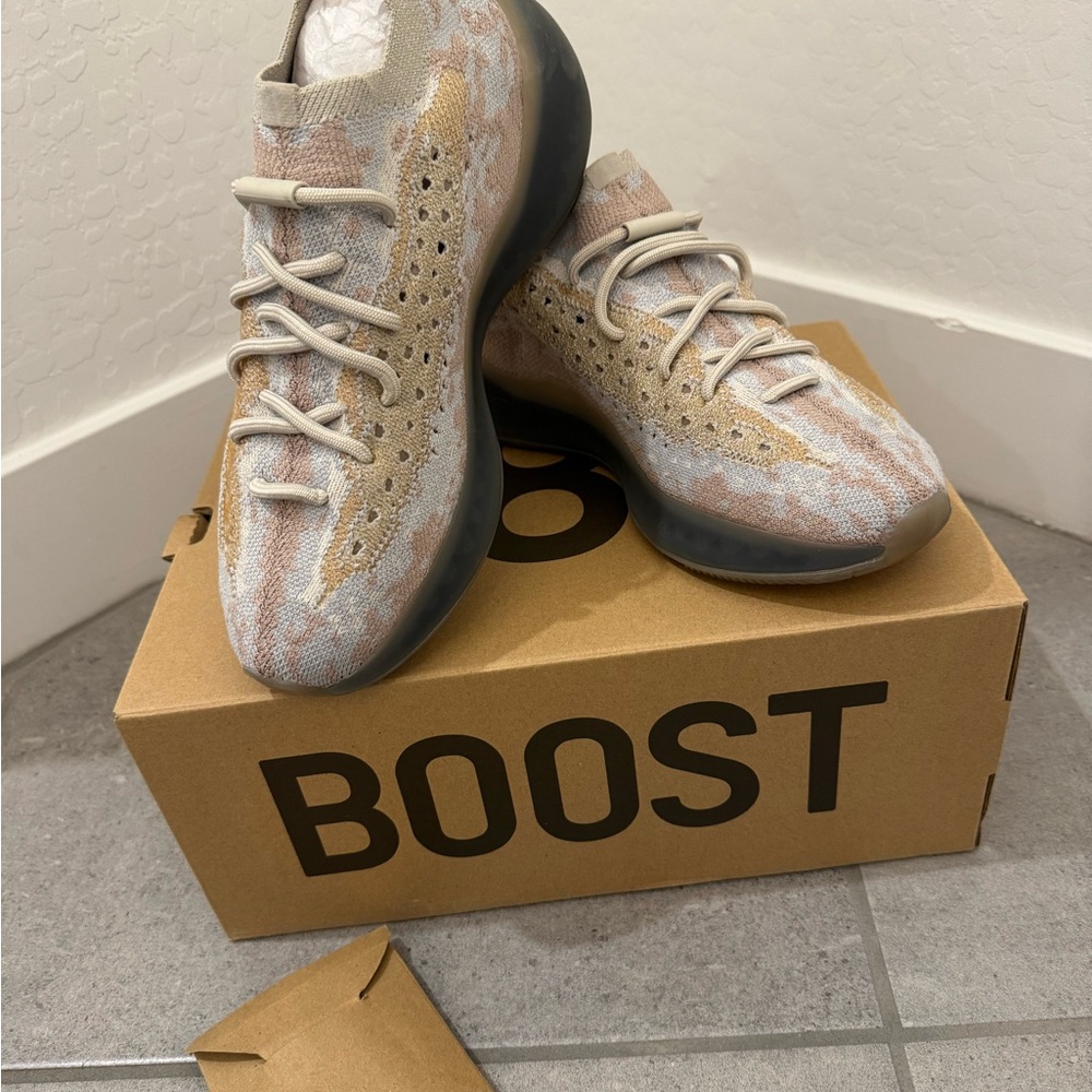 Adidas Yeezy 380